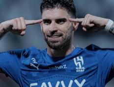 华体会体育首页-曼联明夏可免费签铁腰，其愿降薪一半重返英超！冬窗亦可2000万买到