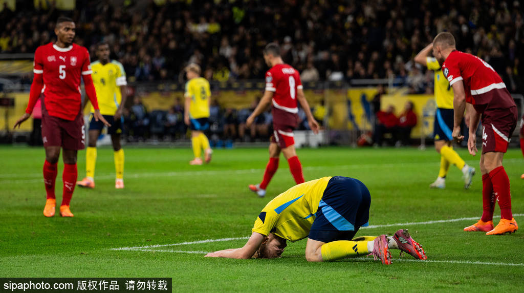 华体会体育首页-带不动！阿森纳利物浦两大神锋联手造良机 热刺小将失空门