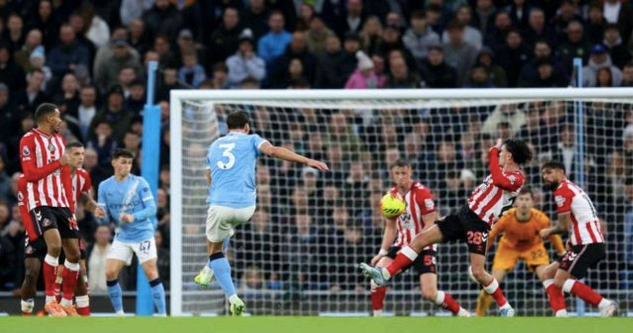 HTH华体会-英超联赛第15轮曼城主场3-0击败桑德兰 目前英超积分榜第二名