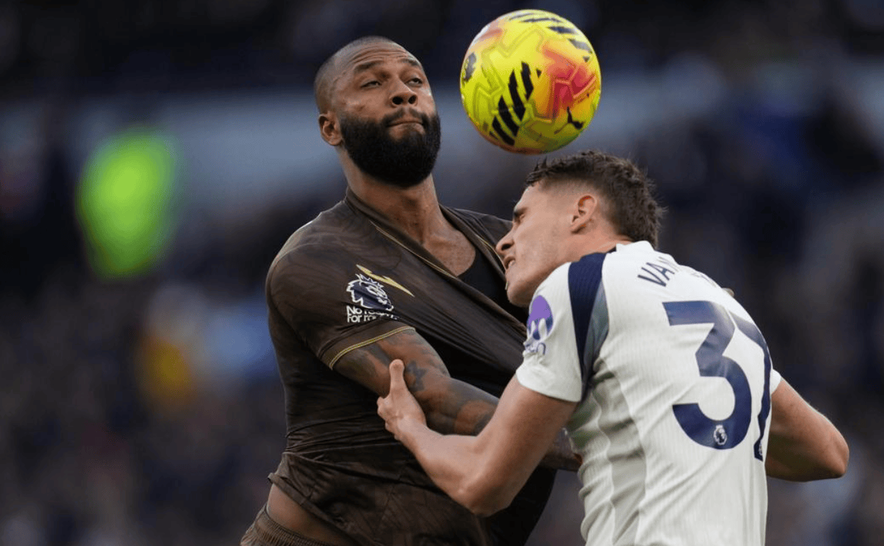 华体会体育-英超劲旅完胜：终结5场不胜，积分追平曼联，距离欧冠区3分