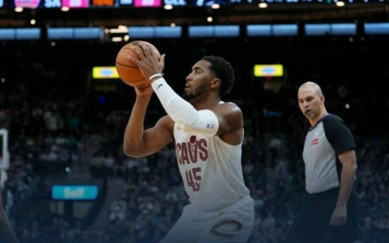 华体会体育网址-布克砍下32分 克利夫兰骑士主场129-113大胜菲尼克斯太阳