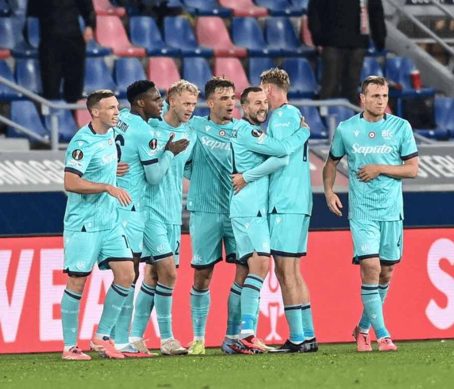 华体会体育首页-激战加时赛，第111分钟绝殺(shā)，罗马轰然倒下，惨遭淘汰，無(wú)緣(yuán)8强