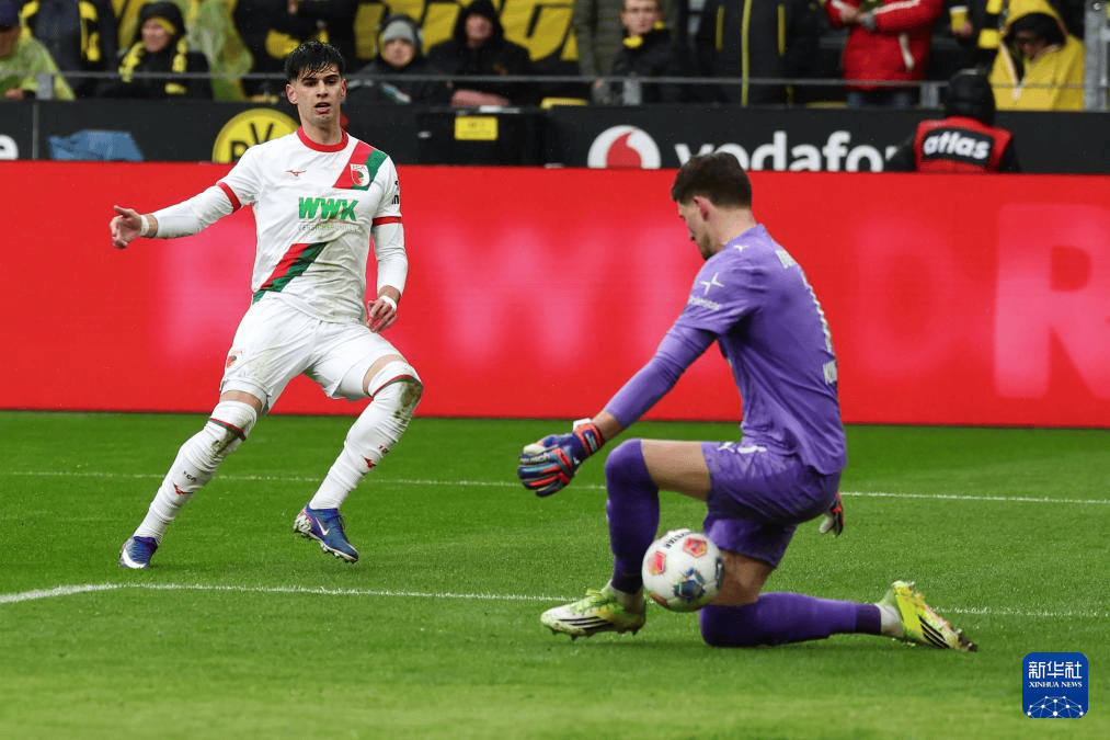 华体会体育下载-德甲(jiǎ)：多特蒙德胜奥格斯堡